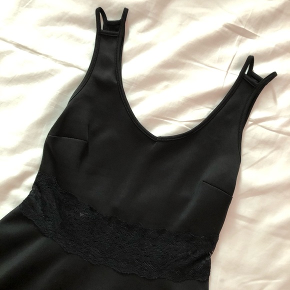 Cute little black dress - Picture 3 of 3